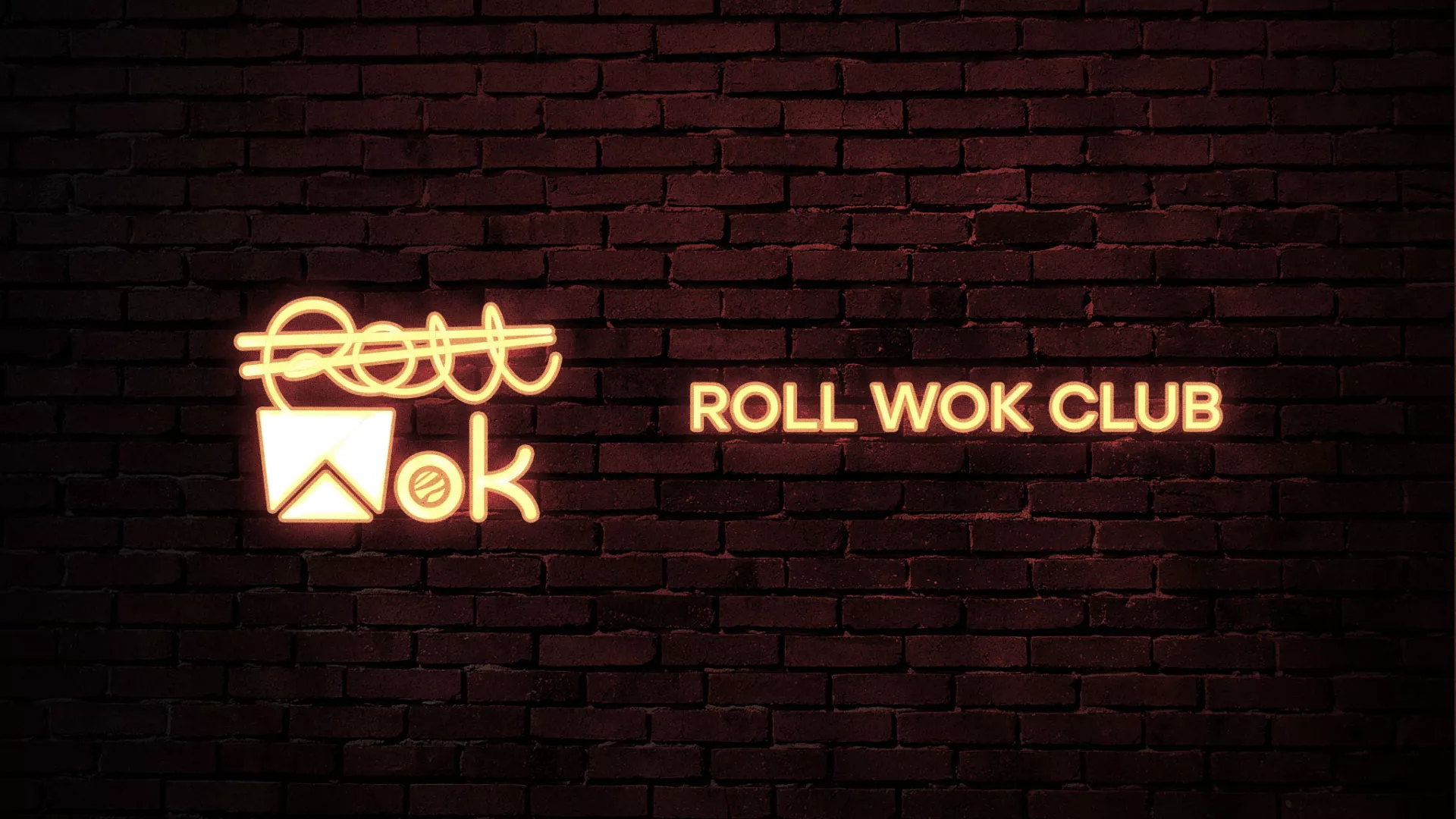 Разработка логотипа суши-бара «Roll Wok Club» в Переславле-Залесском