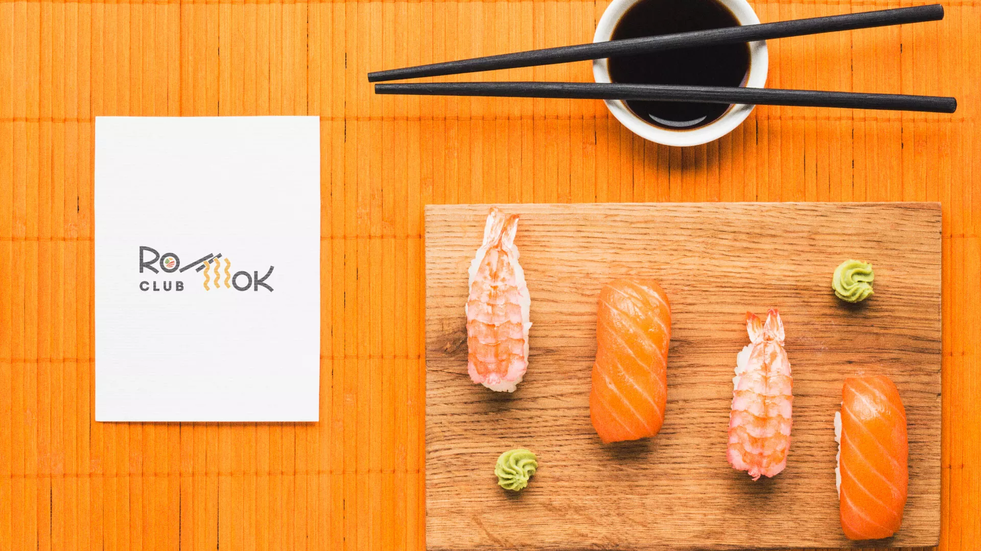 Создание логотипа суши-бара «Roll Wok Club» в Переславле-Залесском