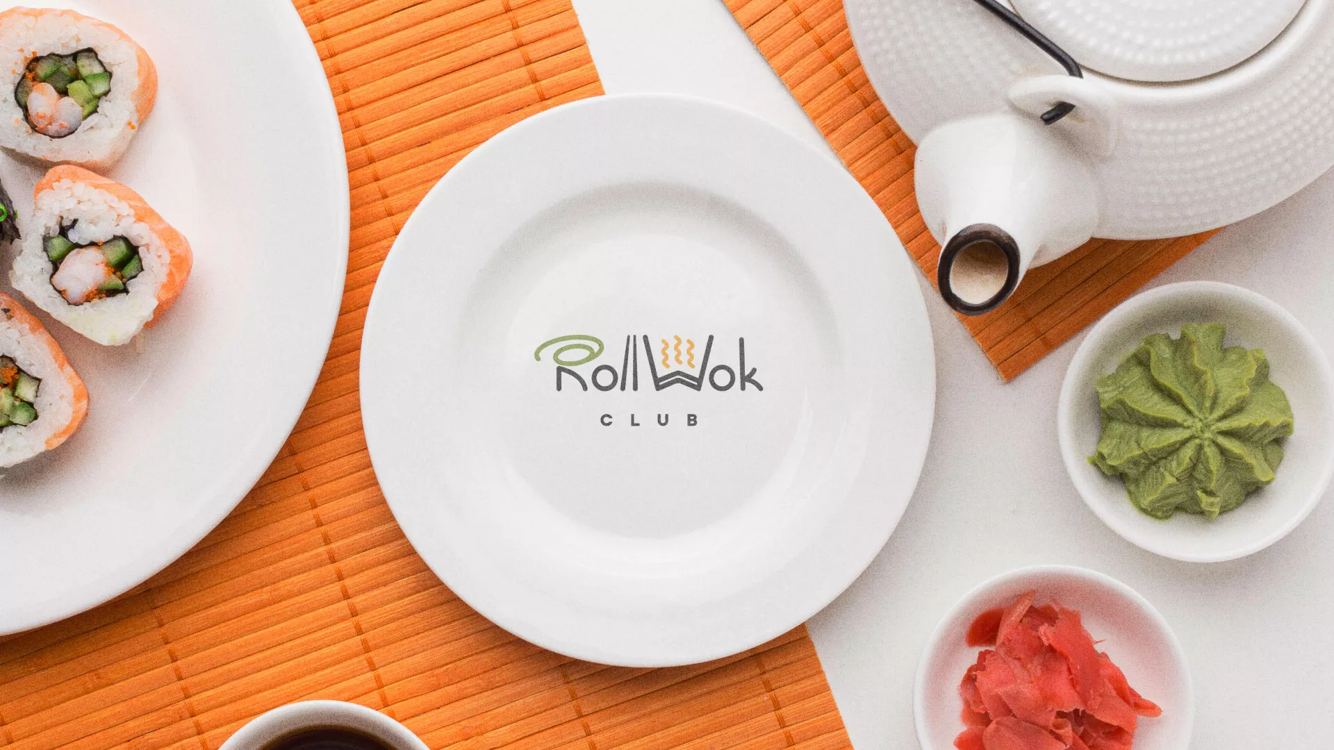 Разработка логотипа и фирменного стиля суши-бара «Roll Wok Club» в Переславле-Залесском